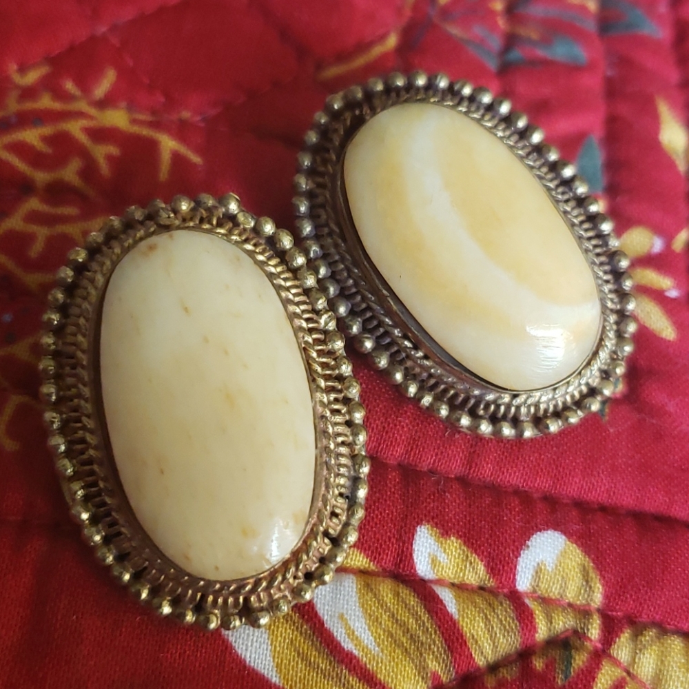 Vintage Les Bernard Clip on Stone Earrings